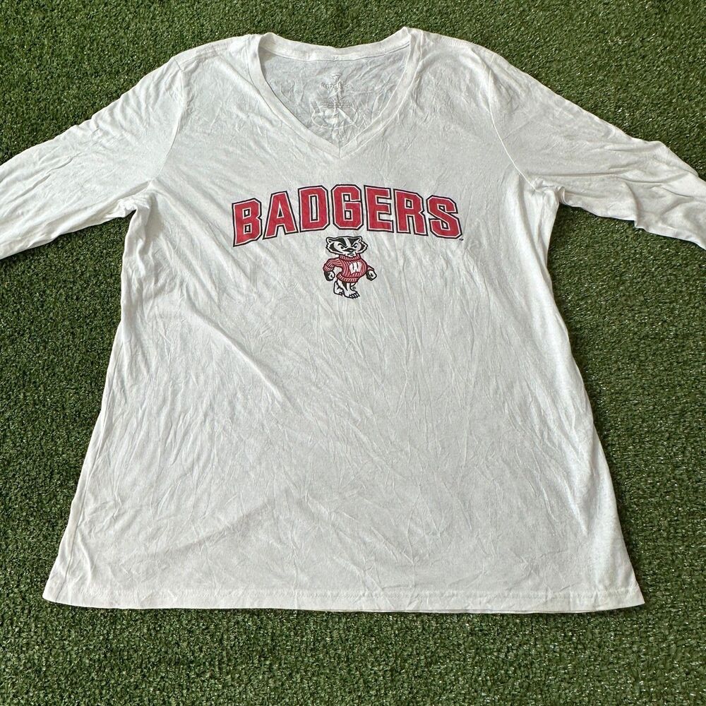 Fanatics Wisconsin Badgers Wrong Team Misprint Women L Long Sleeve Shirt NWOT